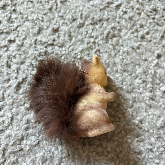 Vintage Flocked Celluloid Real Fur Brown Squirrel Made in Japan Vtg Figure - Picture 4 of 6